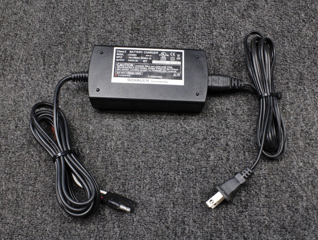 JAC0224 Schauer Battery Charger (Input: 100-240VAC, Output: 24VDC)