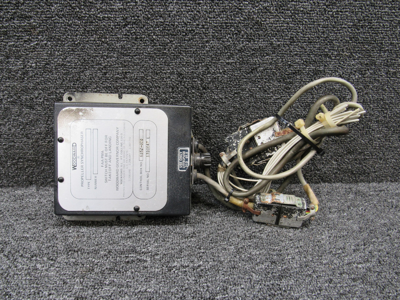 エアグルーブページ 97-530098-1 Plenum Air Vent Assembly For Sale