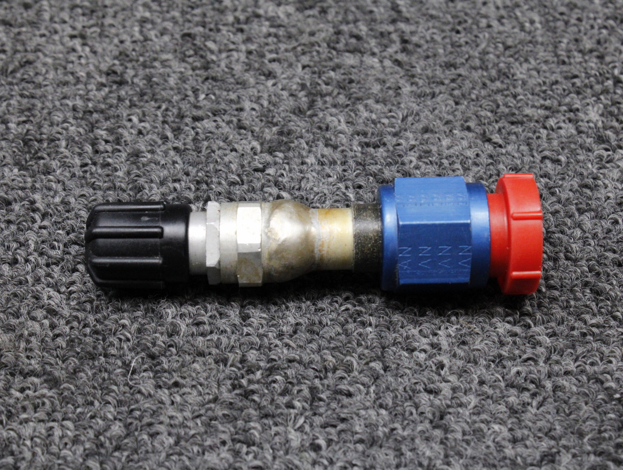 atnuj1992ページ JD13-1019-04-04 Beechcraft 58 Air Conditioning Charge Port for Sale