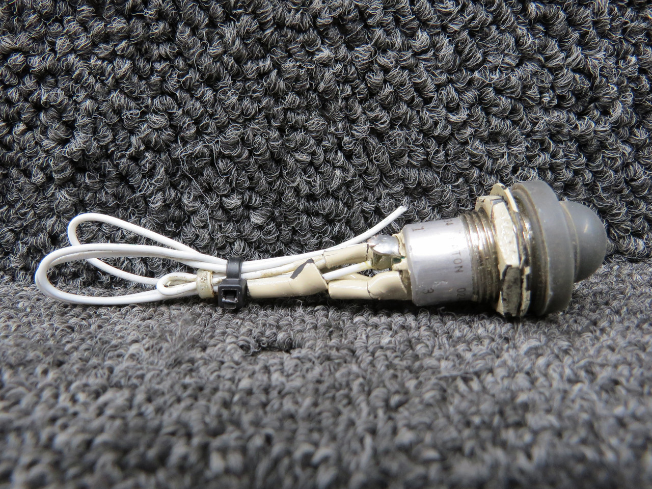 Pページ　28f W1034-BHG Eaton P2634 Fuel Sump Drain Switch for Sale
