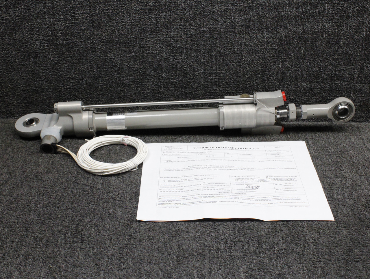 atnuj1992ページ 1523200-9 (Alt: 9912120-4) TS Corp. Nose Gear Hydraulic Actuator