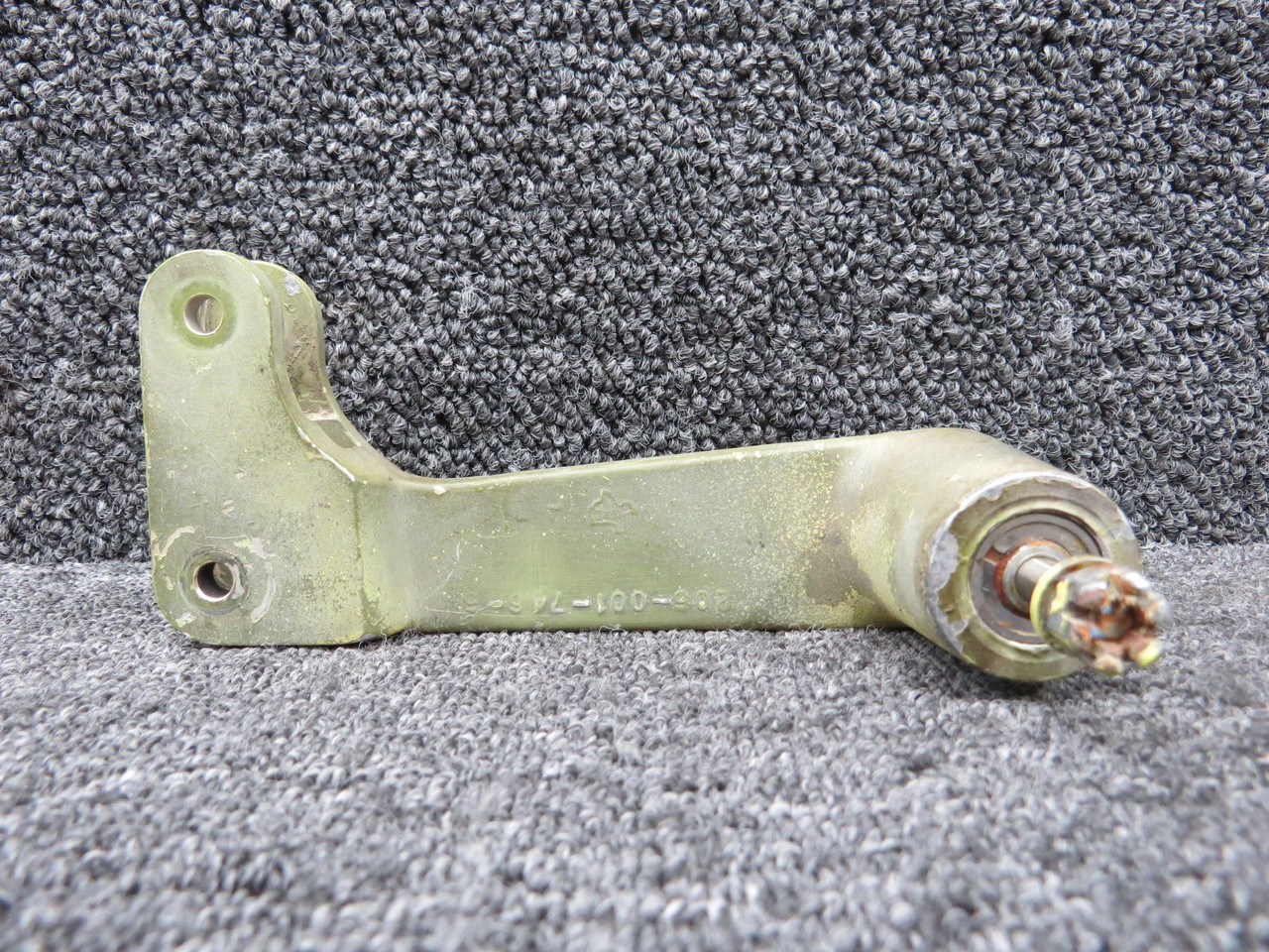 206-001-746-009 (Cast: 206-001-746-005) Bell 206B Idler Assembly