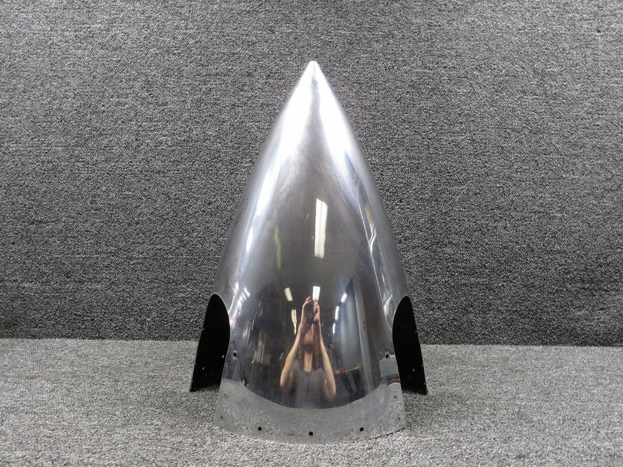 D-5212 McCauley 3 Blade Polished Spinner Assembly