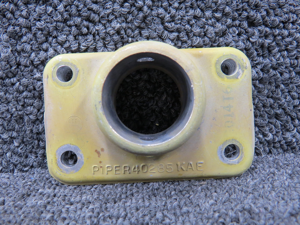 43286-002 Piper PA-31T Main Gear Brace Pivot Shaft Fitting
