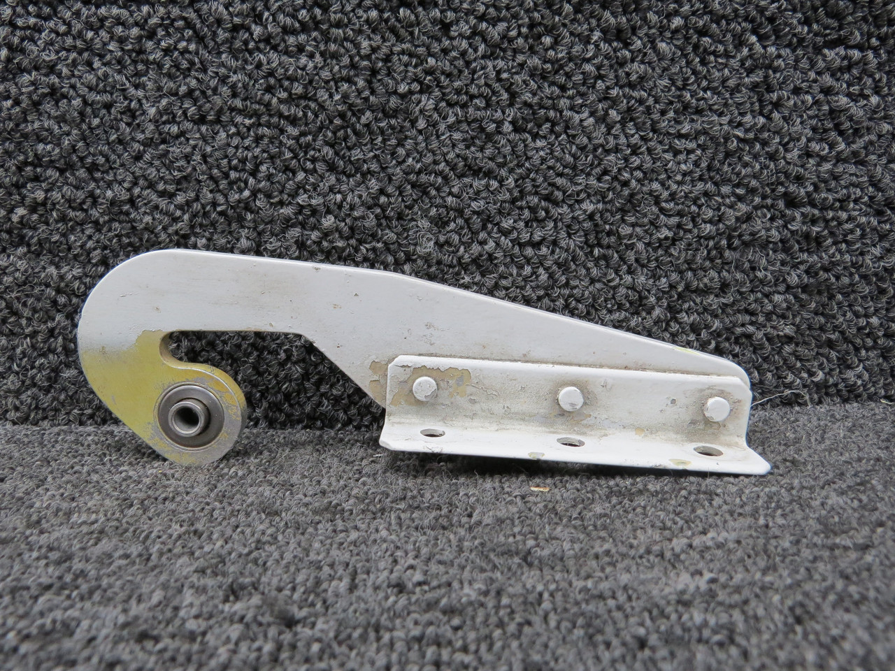 45794-007 Piper PA-31T Aft Nose Landing Gear Door Hinge LH or RH