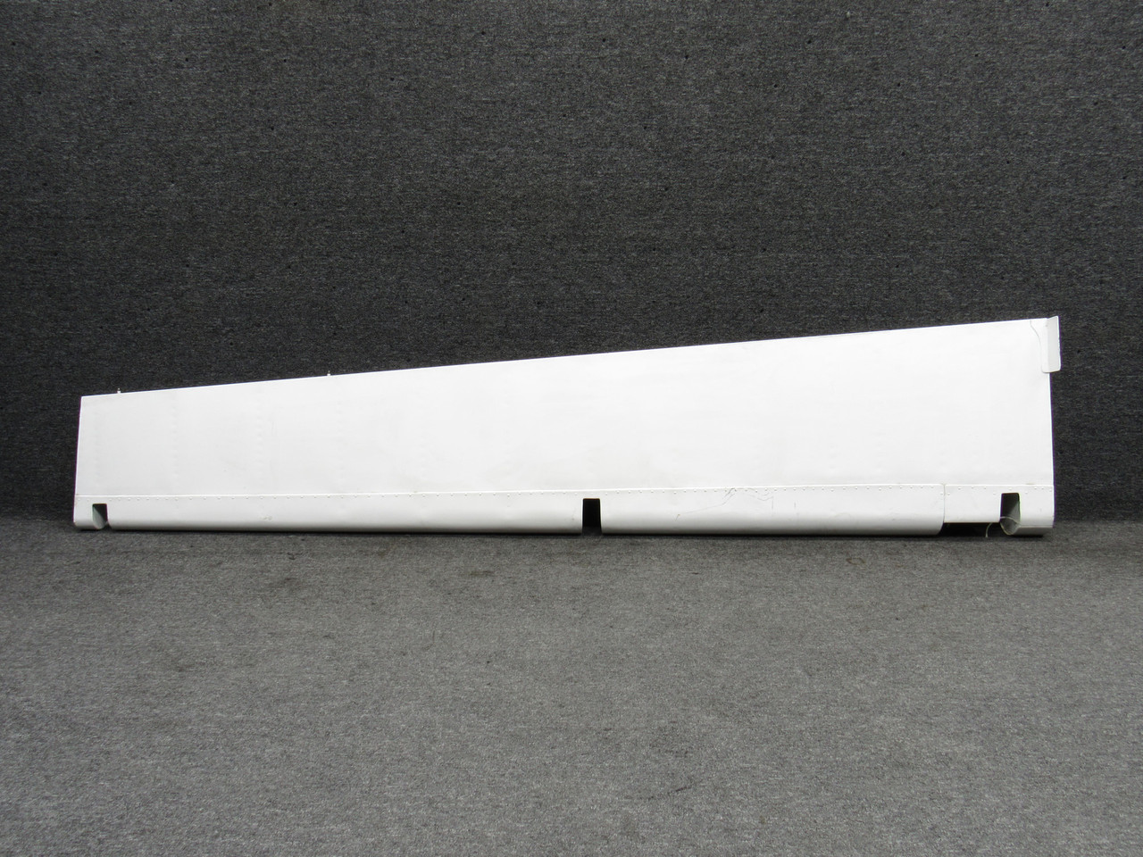 5524000-76 (Use: 5524000-78) Cessna 550 Aileron Assembly RH