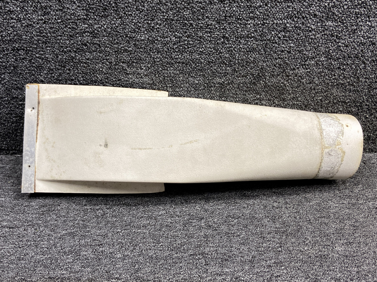 76495-002 Piper PA44-180 Aft Duct & Flapper Valve Assembly