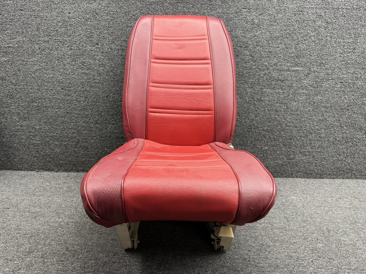 2014001-1 Cessna 177RG Co-Pilot Seat Assembly (Rails: 10”) for Sale
