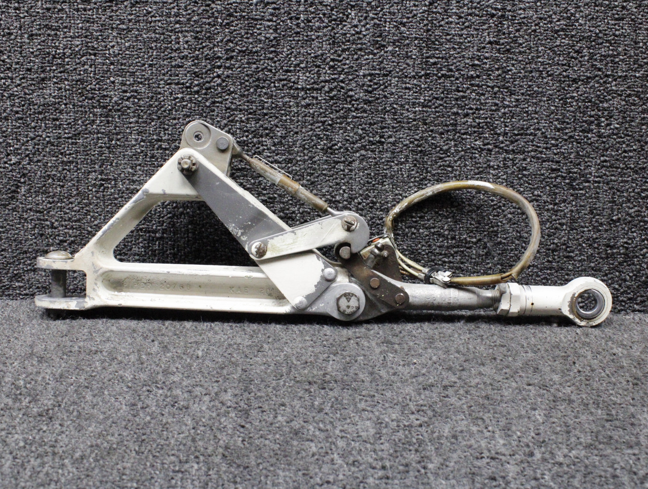 67025-009, 67797-006 Piper PA32RT-300T Main Gear Truss and Link Assembly LH