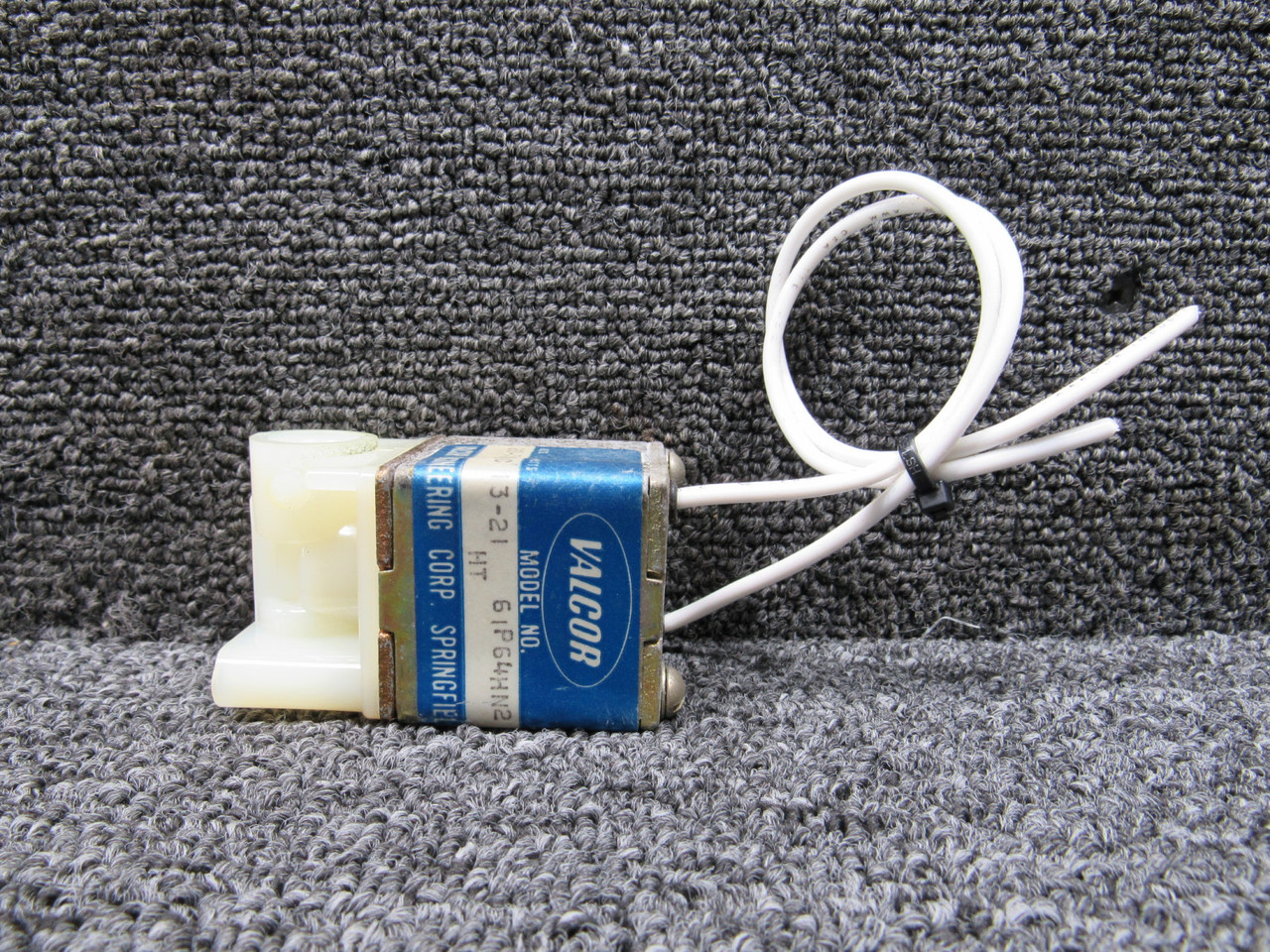61P64HN2 Valcor Solenoid Valve, 28-36V