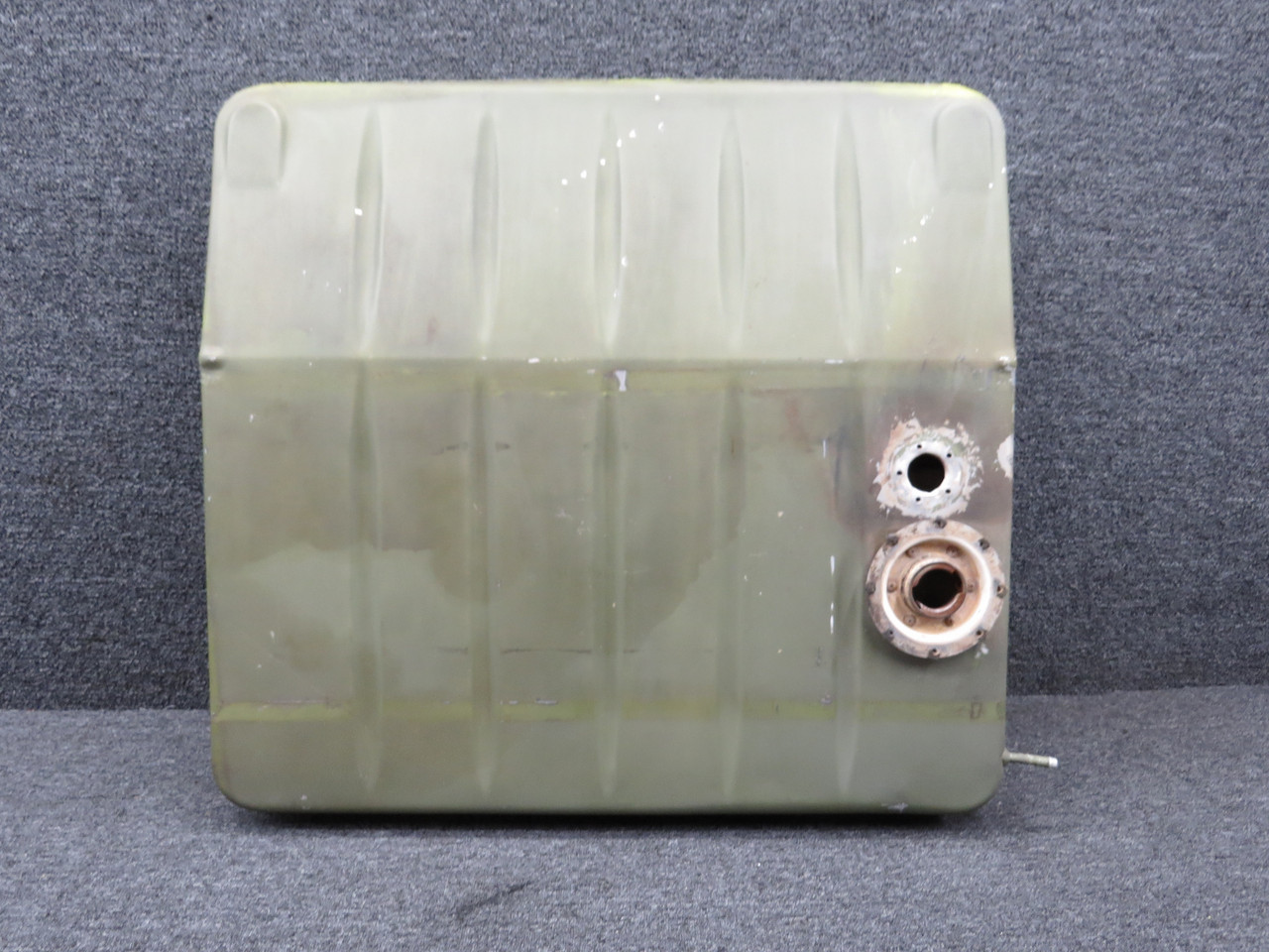 0592300-7 (Use: 0526007-4) Cessna 172B Fuel Tank Assembly RH