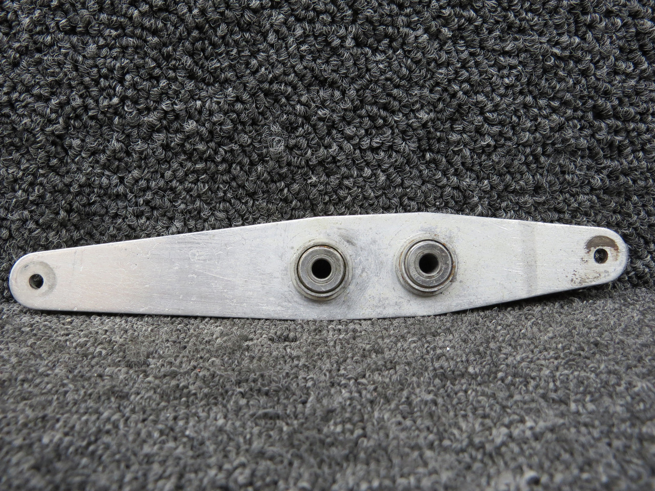 7ページ 0510192 Cessna 172B Forward Elevator Bellcrank Assembly for Sale