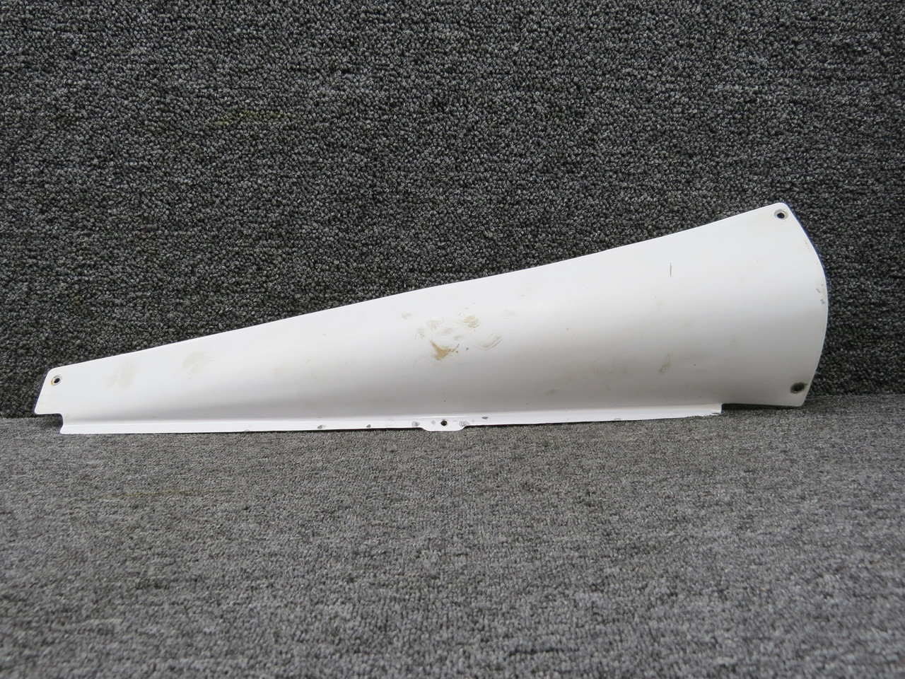 0530010-6 Cessna 172B RH Stabilizer Fairing Assembly