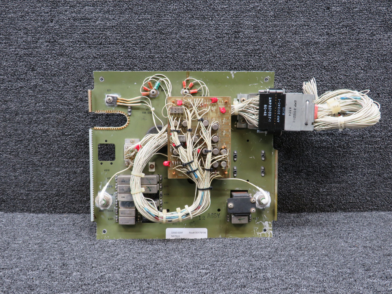 Cページ 6518111-12 Cessna Citation S550 Side Console Panel Assembly Left Hand