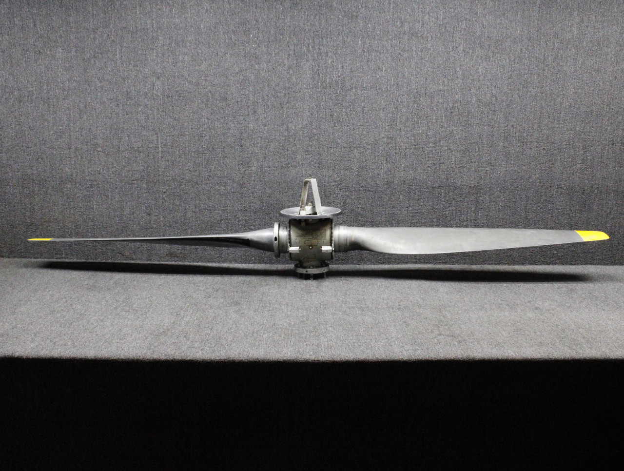 カイトページ 278-114-602, 278-204-21 Beechcraft K35 Propeller Assembly (Missing