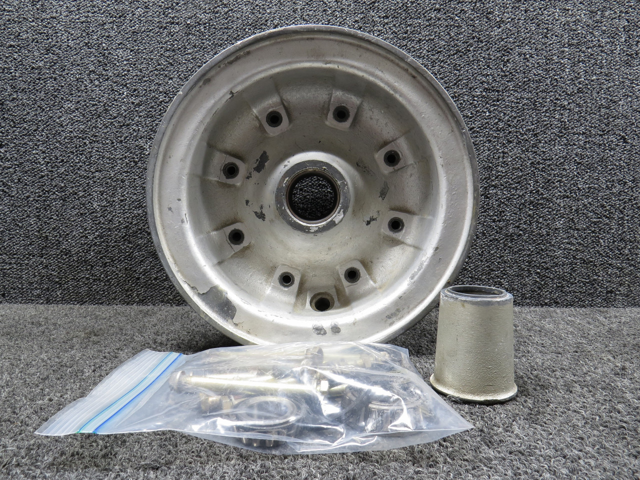 Aero Commander 500B Cleveland Main Landing Gear Wheel Assembly