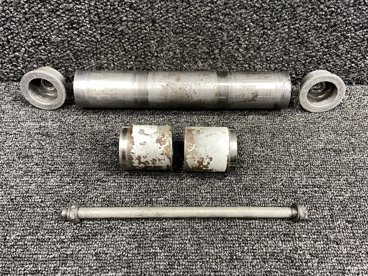 86062-086, 86062-088, 20825-000 Piper PA24-250 Nose Wheel Axle Assembly