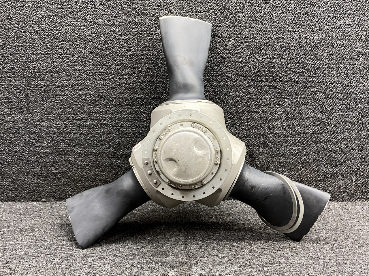 B3D32C412-C McCauley Three Blade Propeller Hub Assembly w Logbooks (Core)