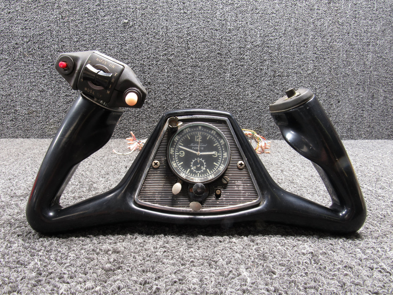 90-522000-15 Beechcraft KA-E90 Control Wheel Pilot w 12Hr Clock