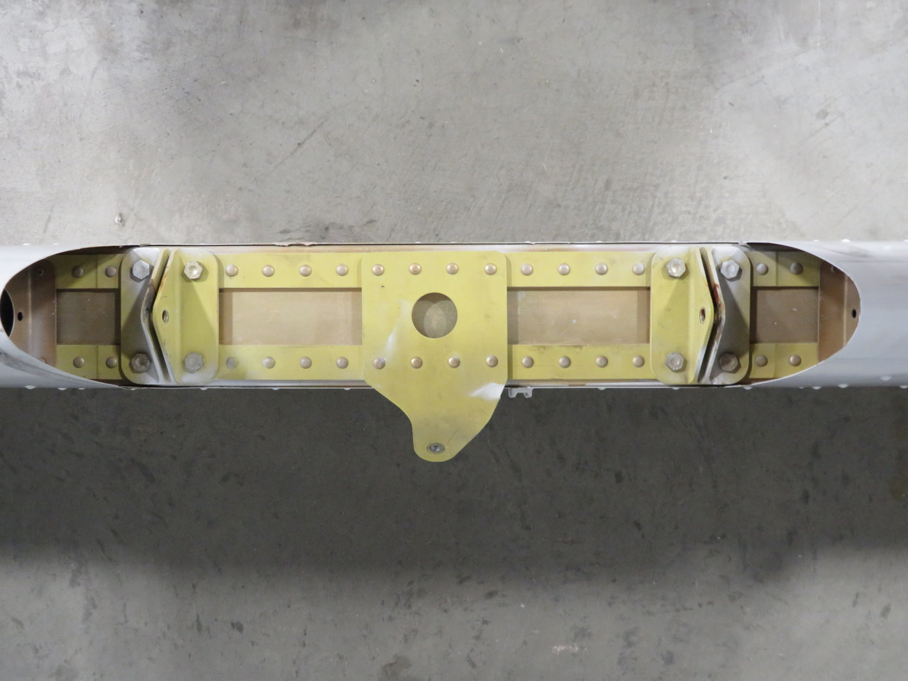 0932100-4 Cessna 162 Horizontal Stabilizer Assembly (N7026HH) for Sale