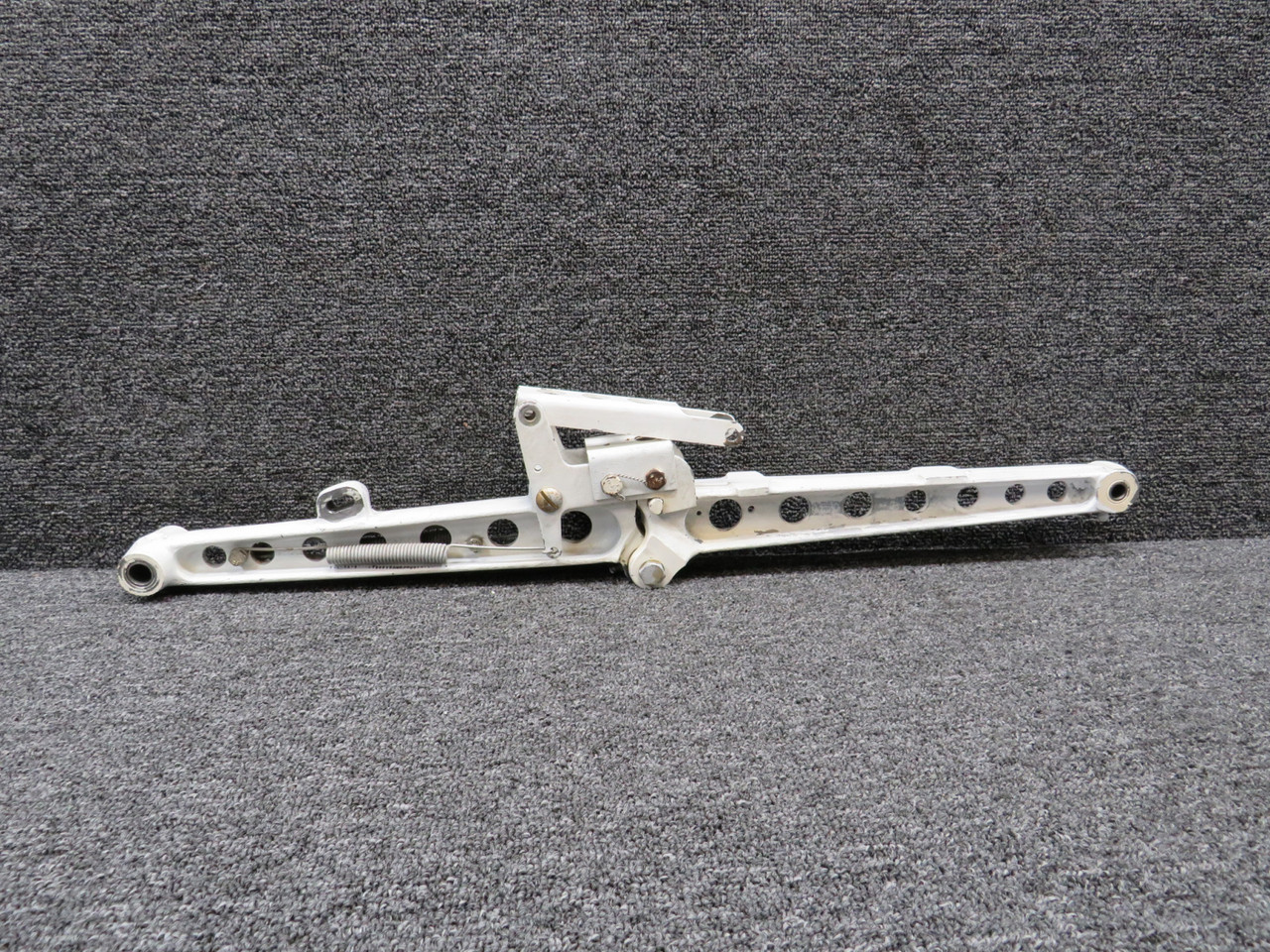 50-810039-8 Beechcraft King Air C90 Upper Drag Brace Arm Assembly LH
