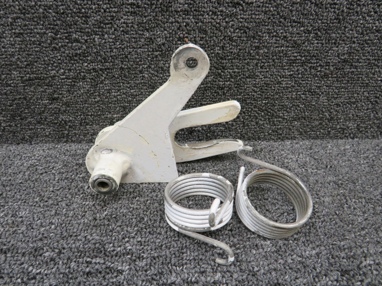 50-820221-16 Beechcraft King Air C90 Nose Gear Door Uplock Cam Assembly RH
