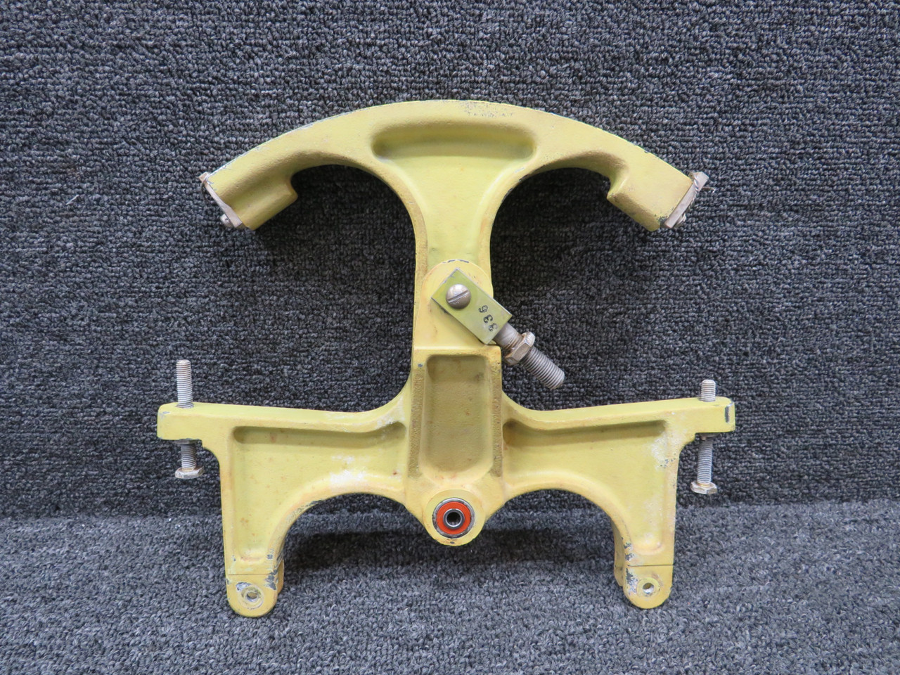 50-524455-1 (Fso: 50-524455-3) Beech King Air C90 Rudder Pedal Bellcrank Assy LH