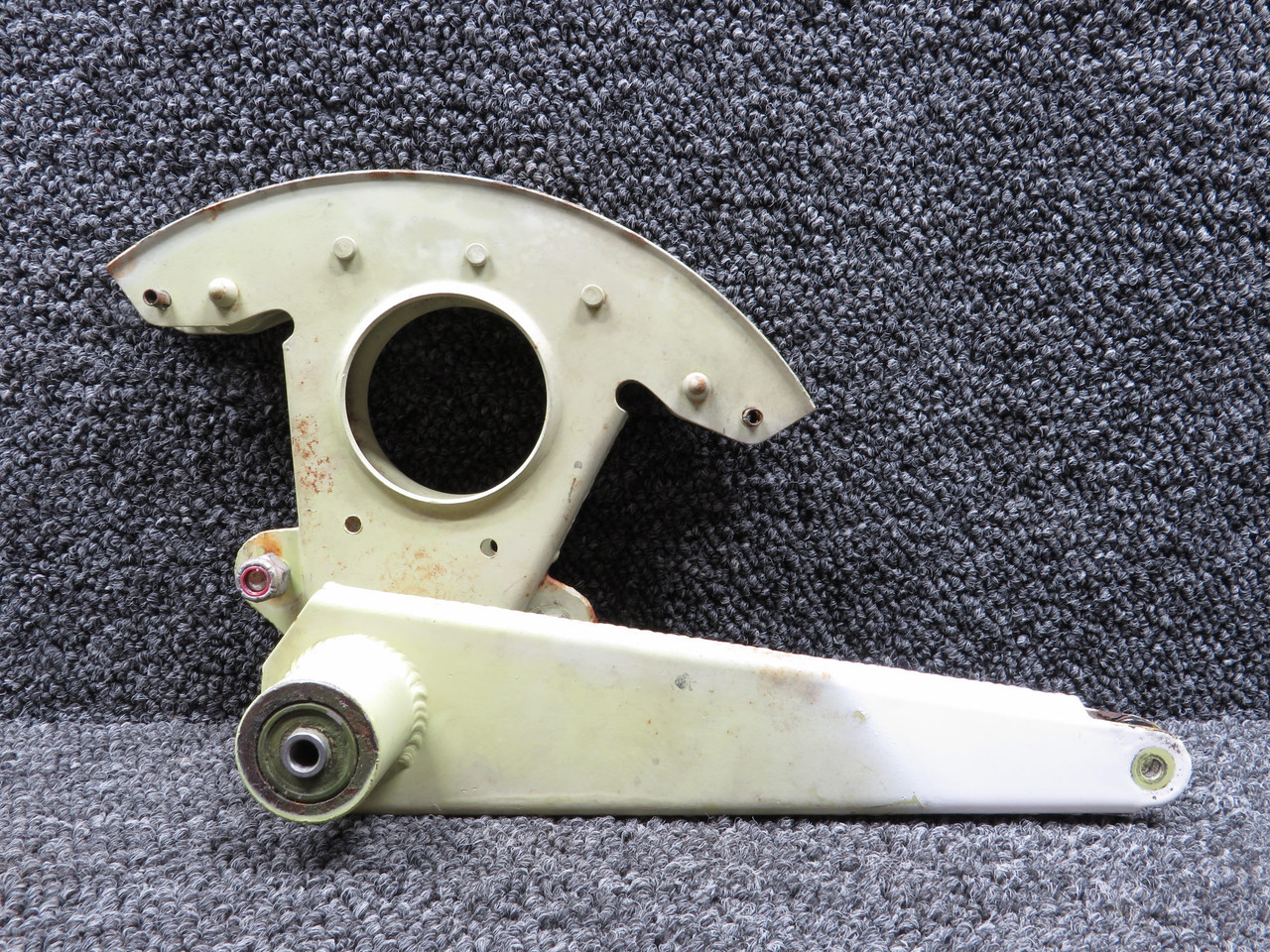 5565101-6 Cessna 501 Flap Bellcrank Assembly Middle RH For Sale
