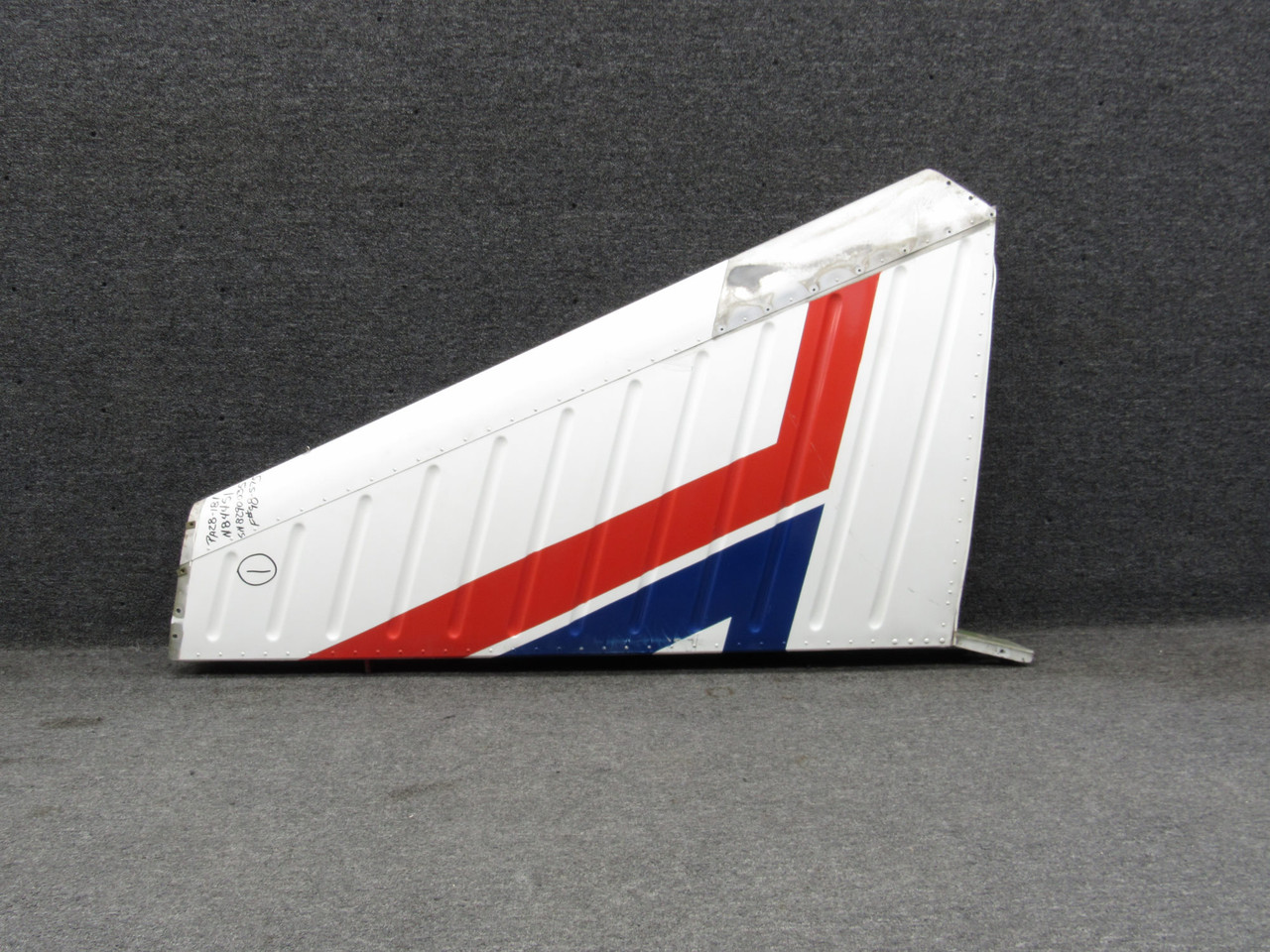 66975-004 Piper PA28-181 Vertical Fin