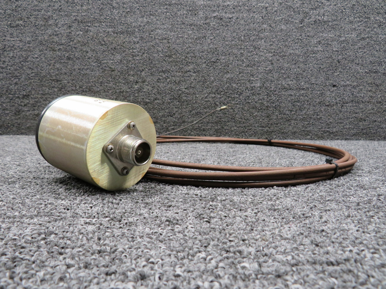 16390, 5ARM300-11C-5 Dayton-Granger Feed Through Antenna w Wire