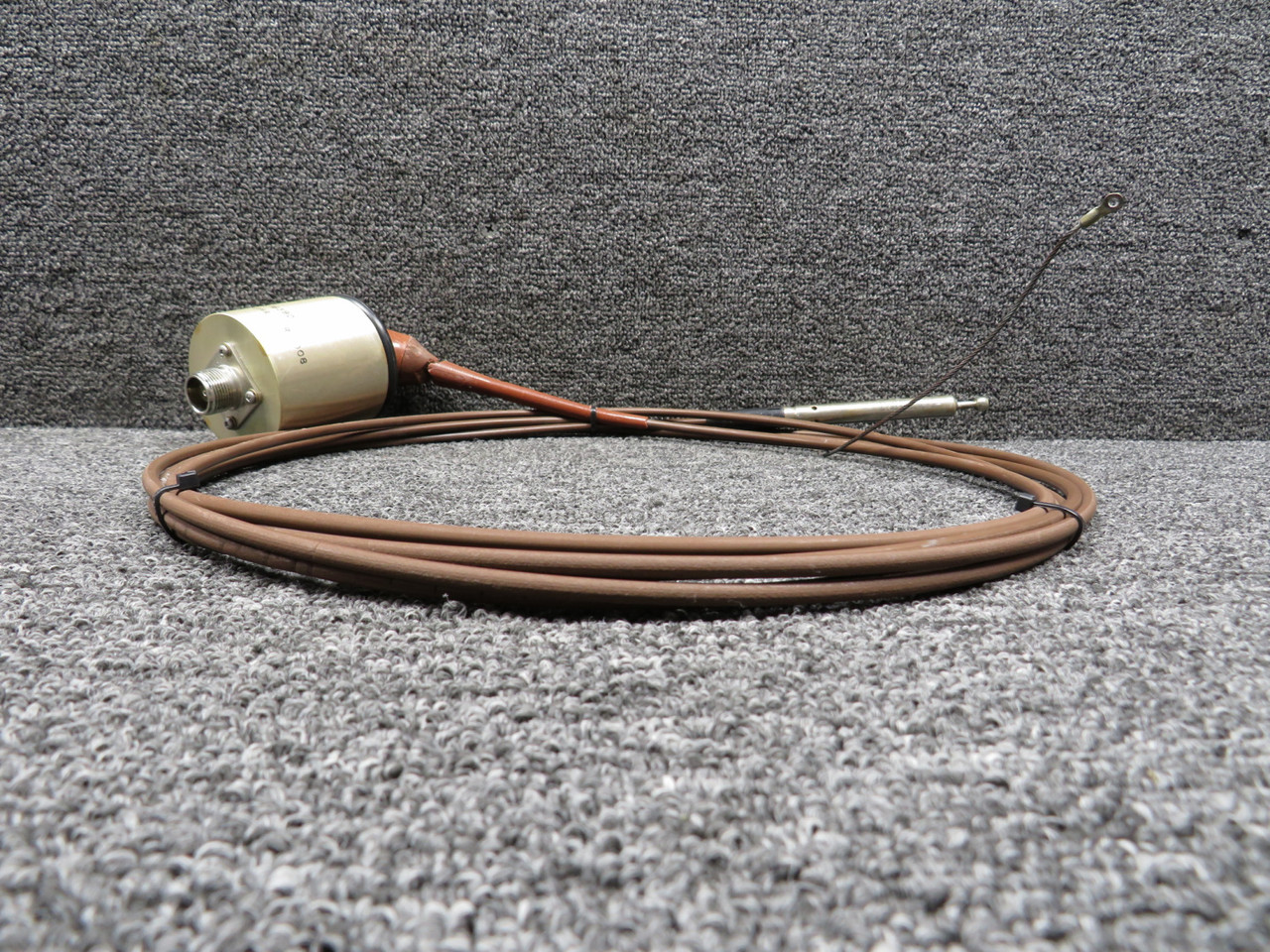 16390, 5ARM300-11C-5 Dayton-Granger Feed Through Antenna w Wire
