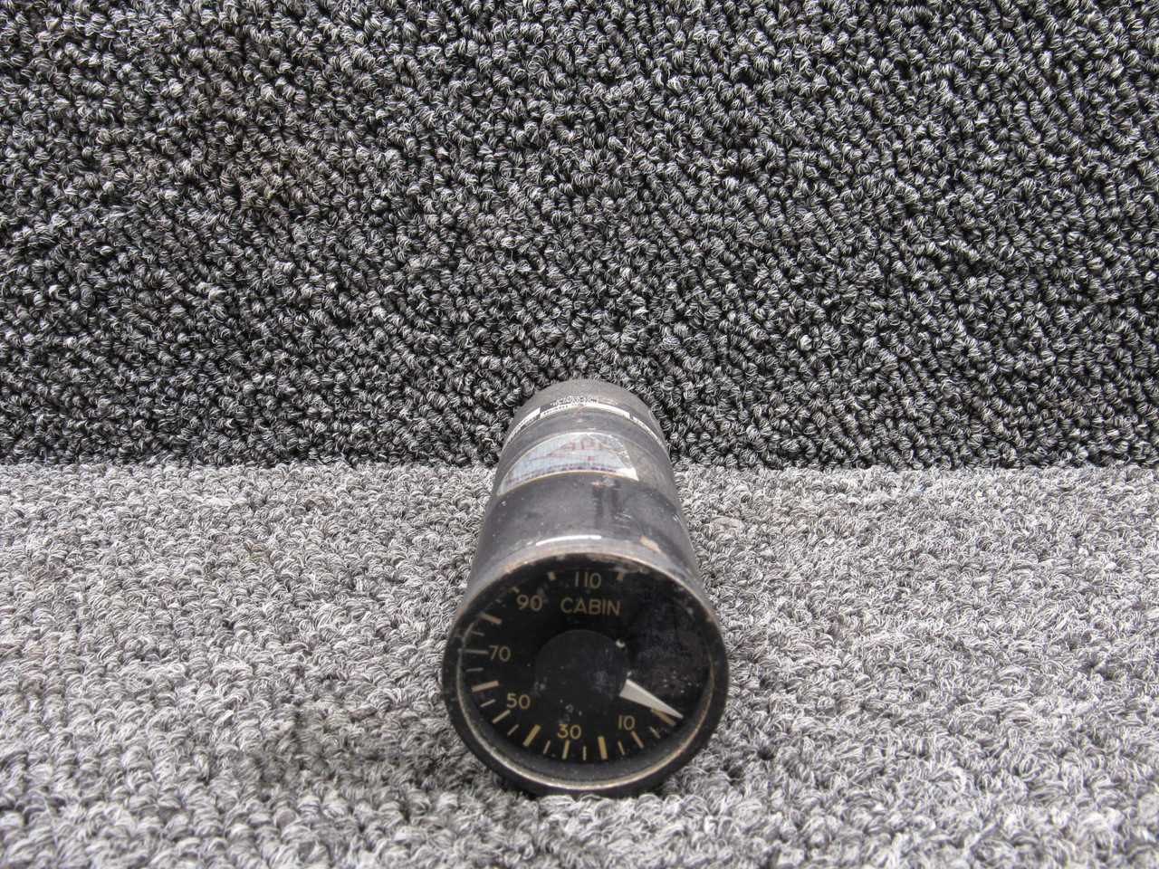 163BL515 (Alt: 4883767-501) Lewis Cabin Temp Indicator