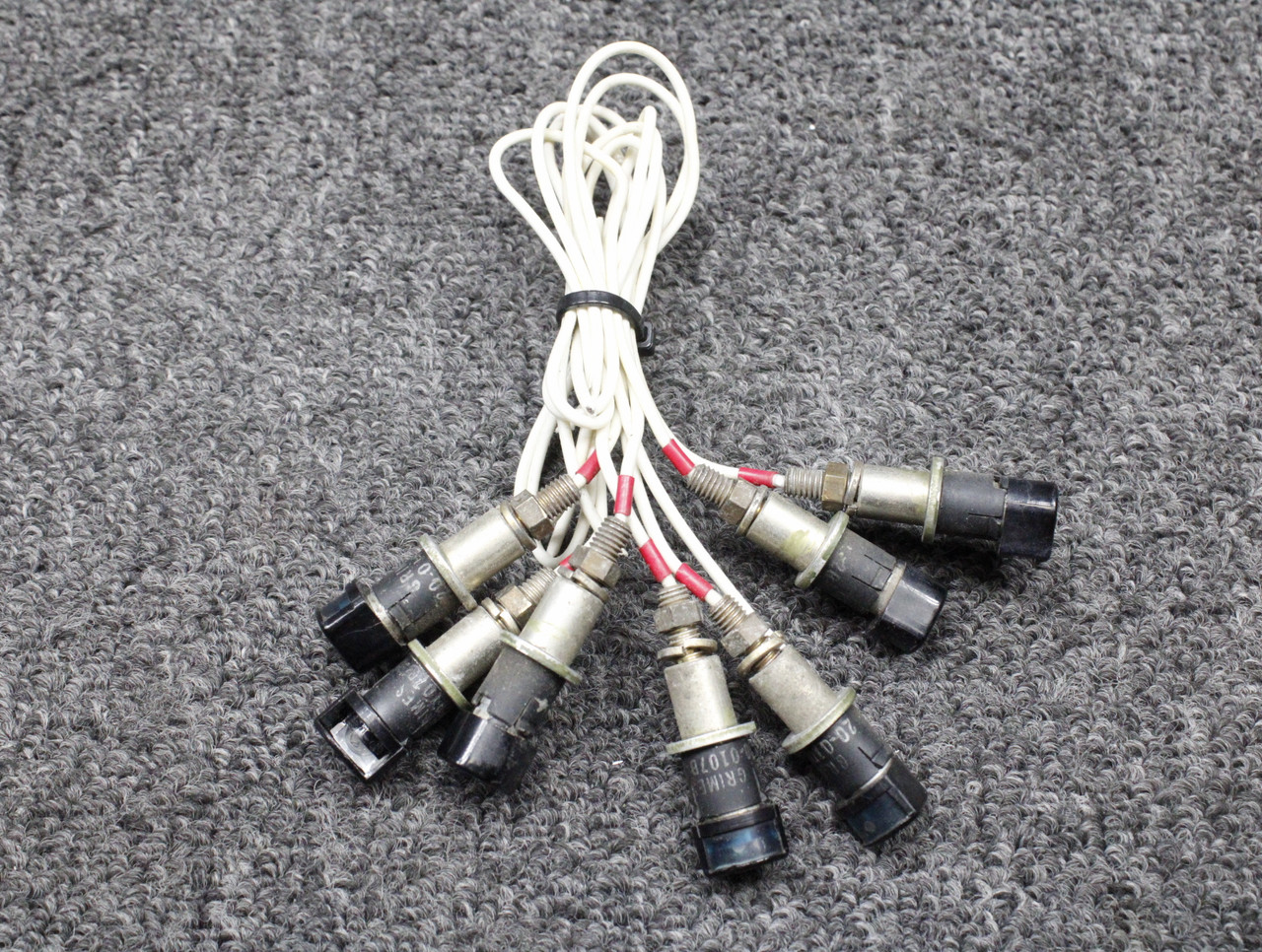 20-0107B-24 Grimes Post Light Set of 7 (White)
