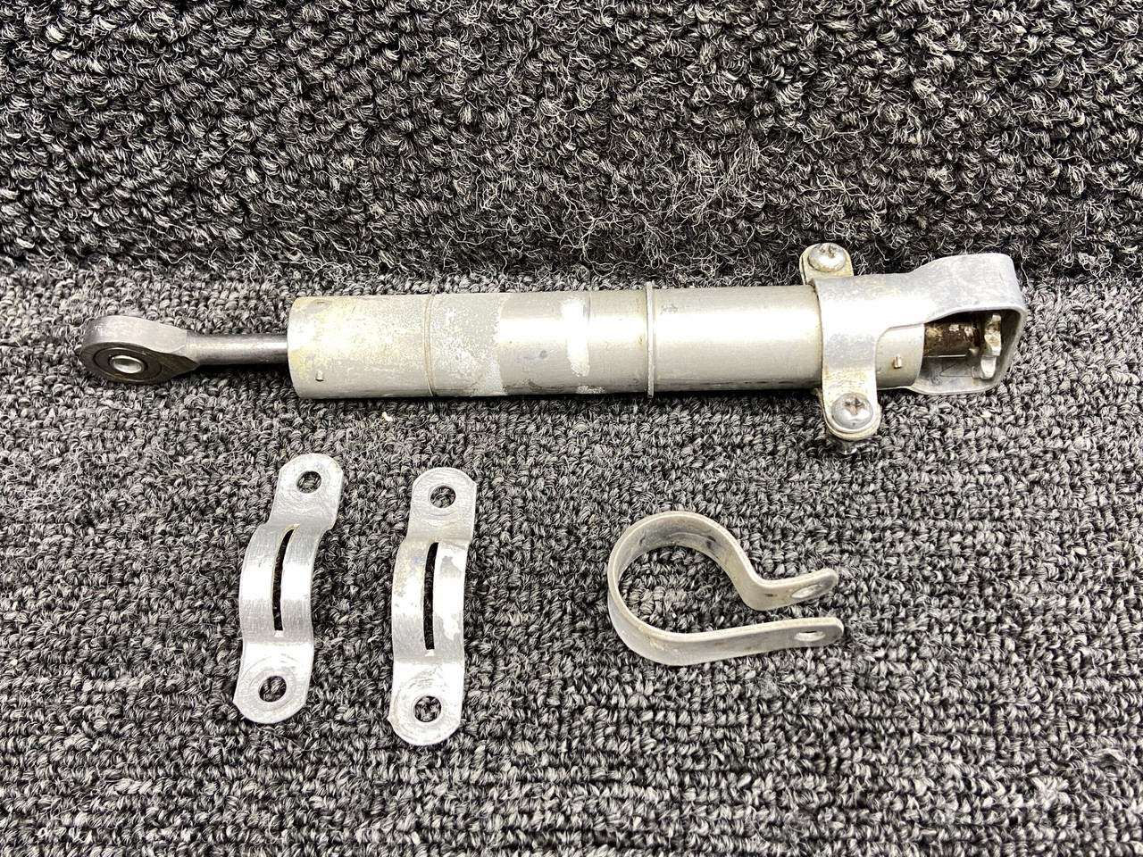 0310293-16 Cessna 310L Aileron Trim Tab Actuator Assembly