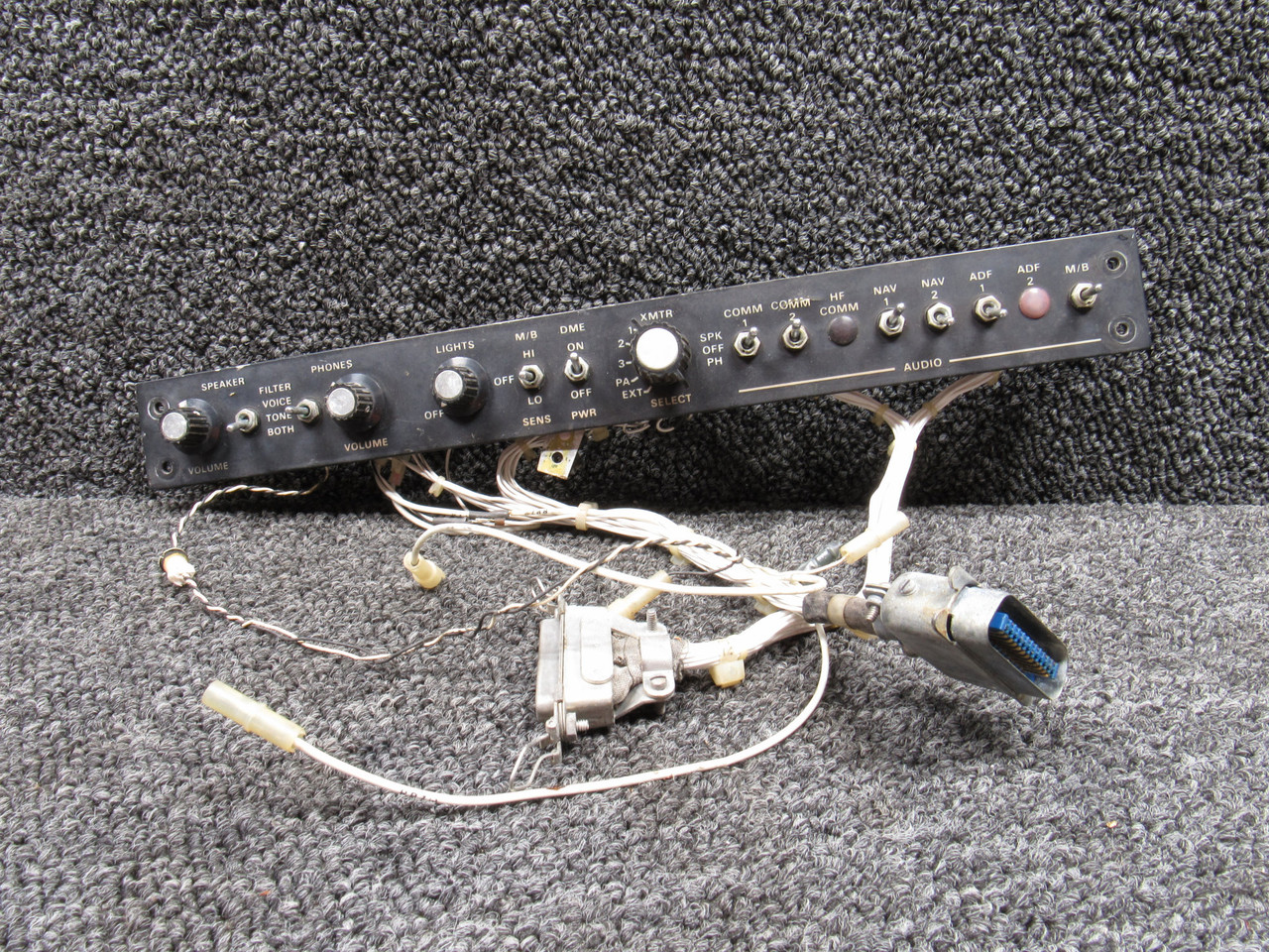 47049 Piper PA-31P Panel Assembly with Various Switches