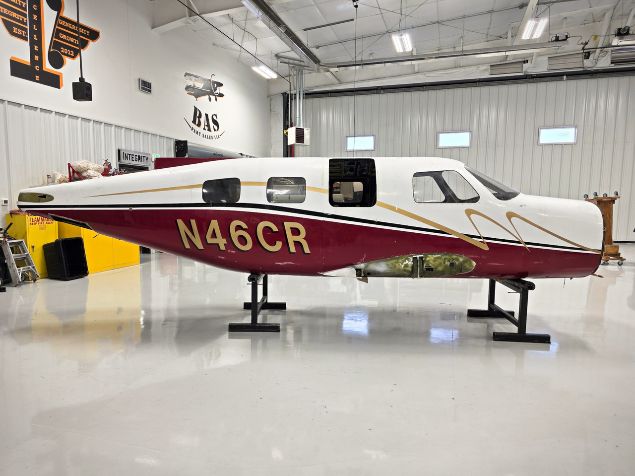 Piper PA46-310P Fuselage with Bill of Sale, Data Tag and Log Books