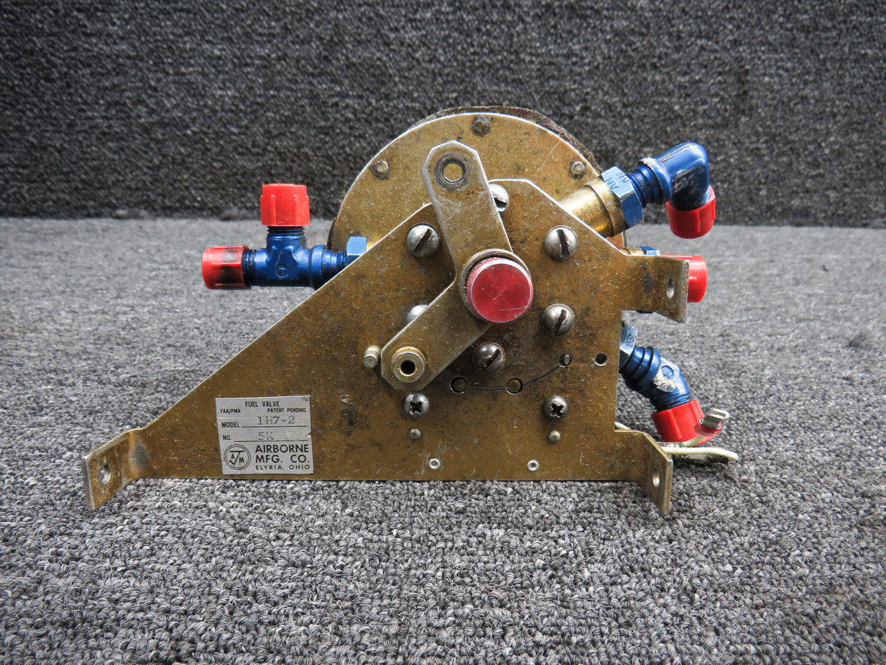 ハル① 1H7-2 Airborne RH Fuel Selector Valve Assembly (Core)