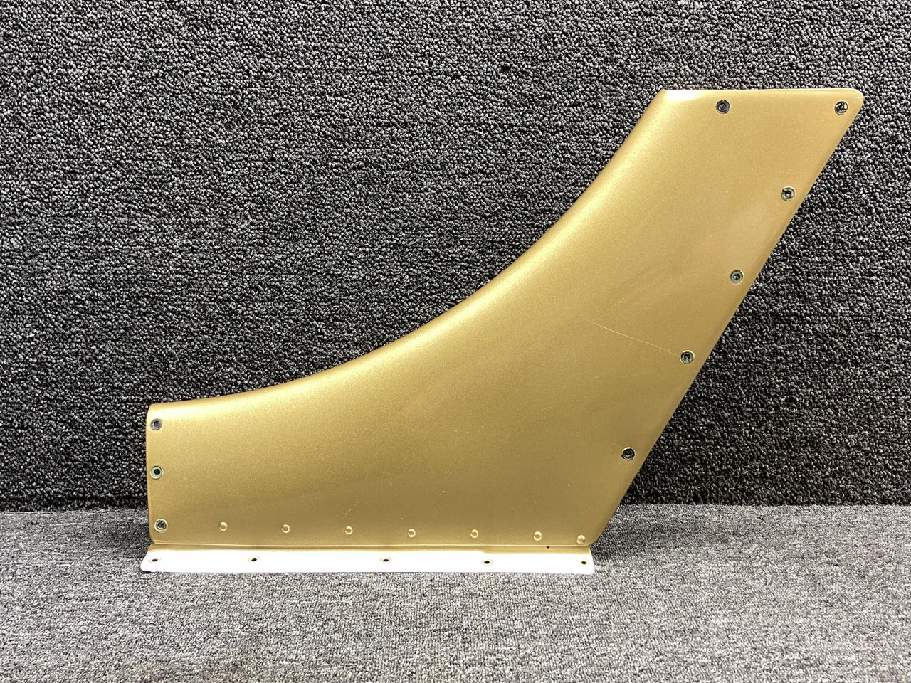 33-440011-27 (Use: 002-440030-3) Beechcraft A36 Aft Dorsal Fin Saddle