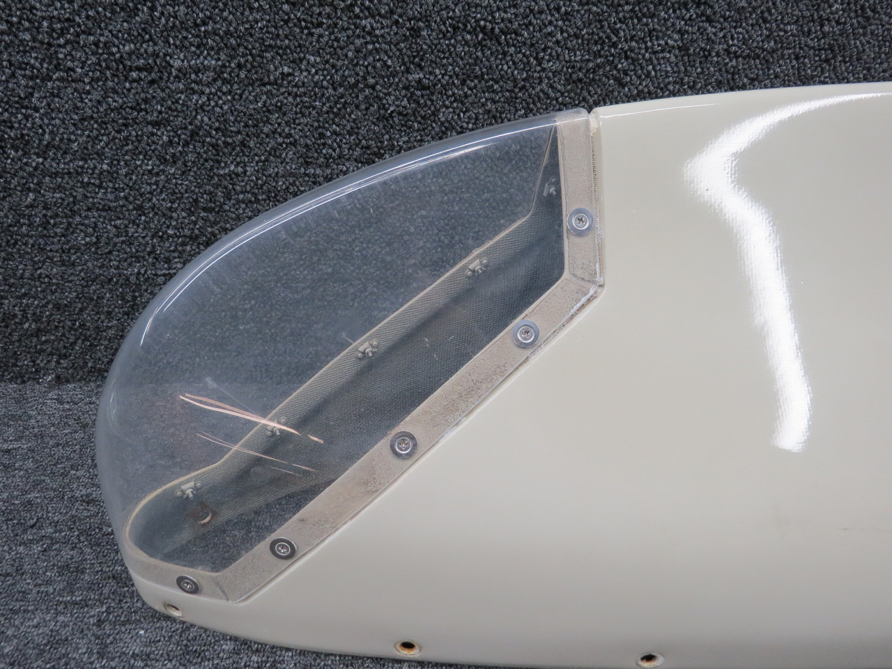 78022-000 (Use: 78022-022) Piper PA-34-200T LH Wing Tip Assembly