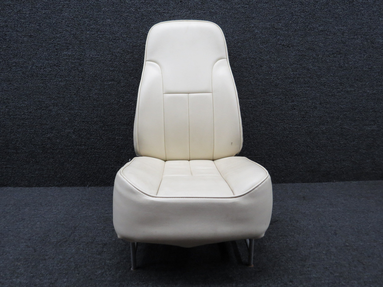 96827-016 Piper PA-34-200T Aft Seat Assembly RH