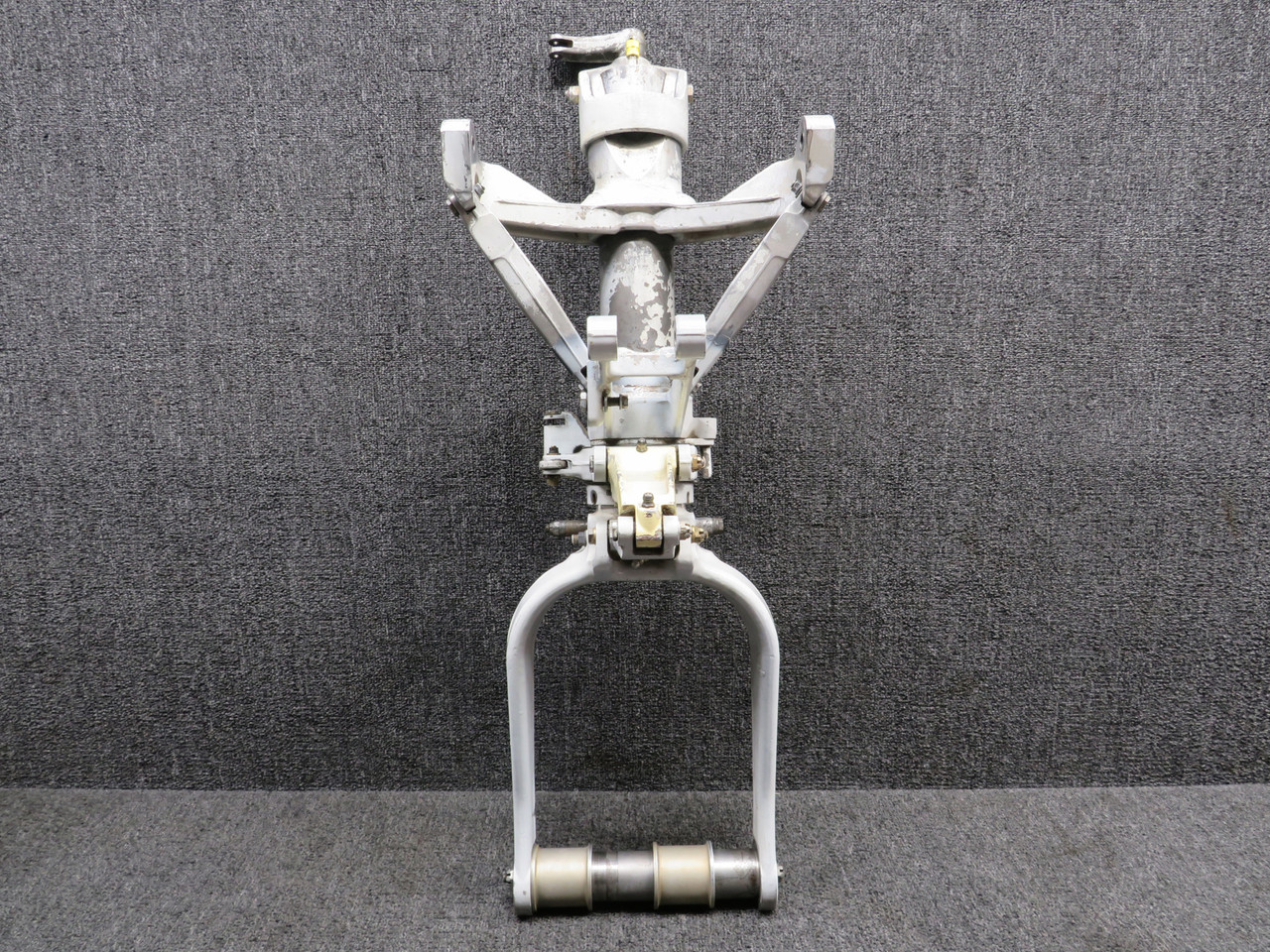 1243800-205 Cessna T207 Nose Gear Shock Strut Assembly (Heavy Duty