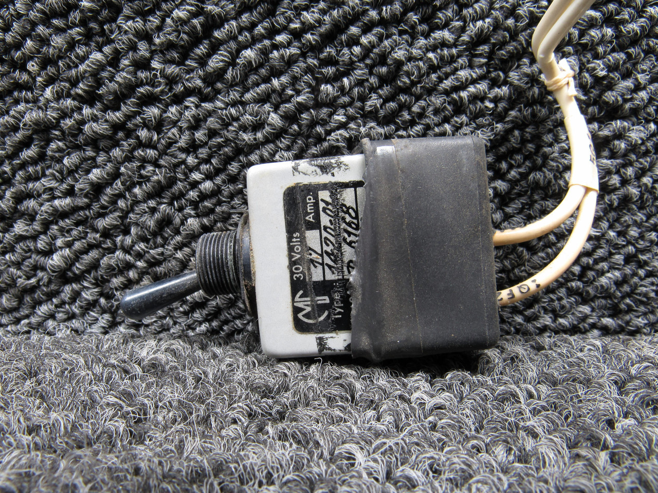 1420-01 CME Toggle Switch Assembly (Volts: 30)