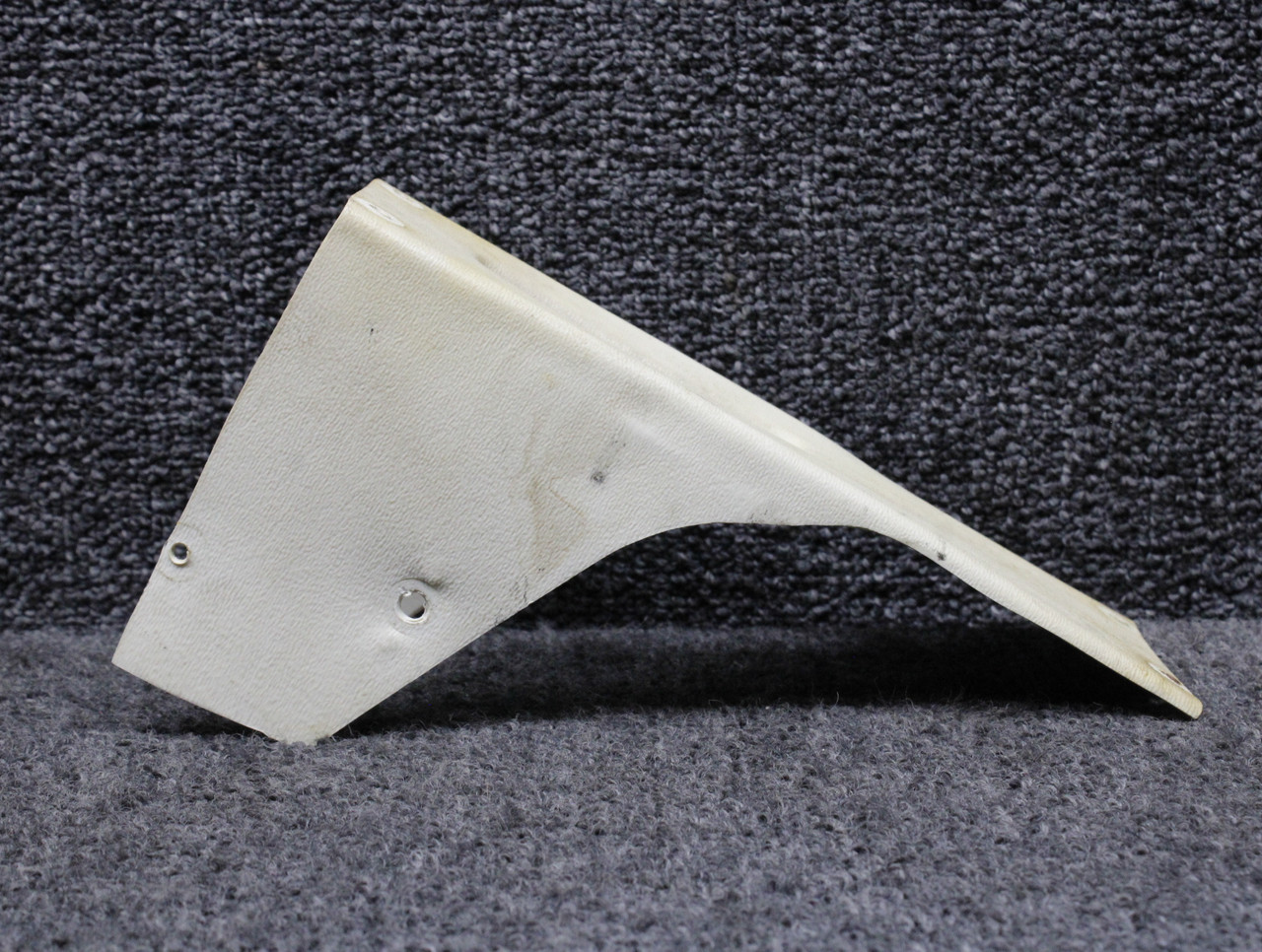 140231-007 Mooney M20J Rear Seat Center Seatbelt Cover