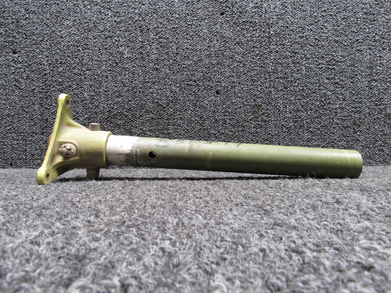 115-610010-191, 115-610015-3 Beech 99 Elevator Control Tube & Inbd Arm Support
