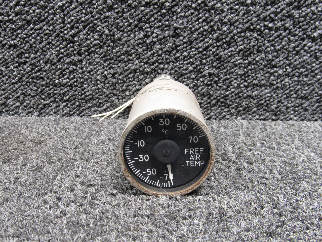 253686 Weston Free Air Temp Indicator (27.5 VDC)