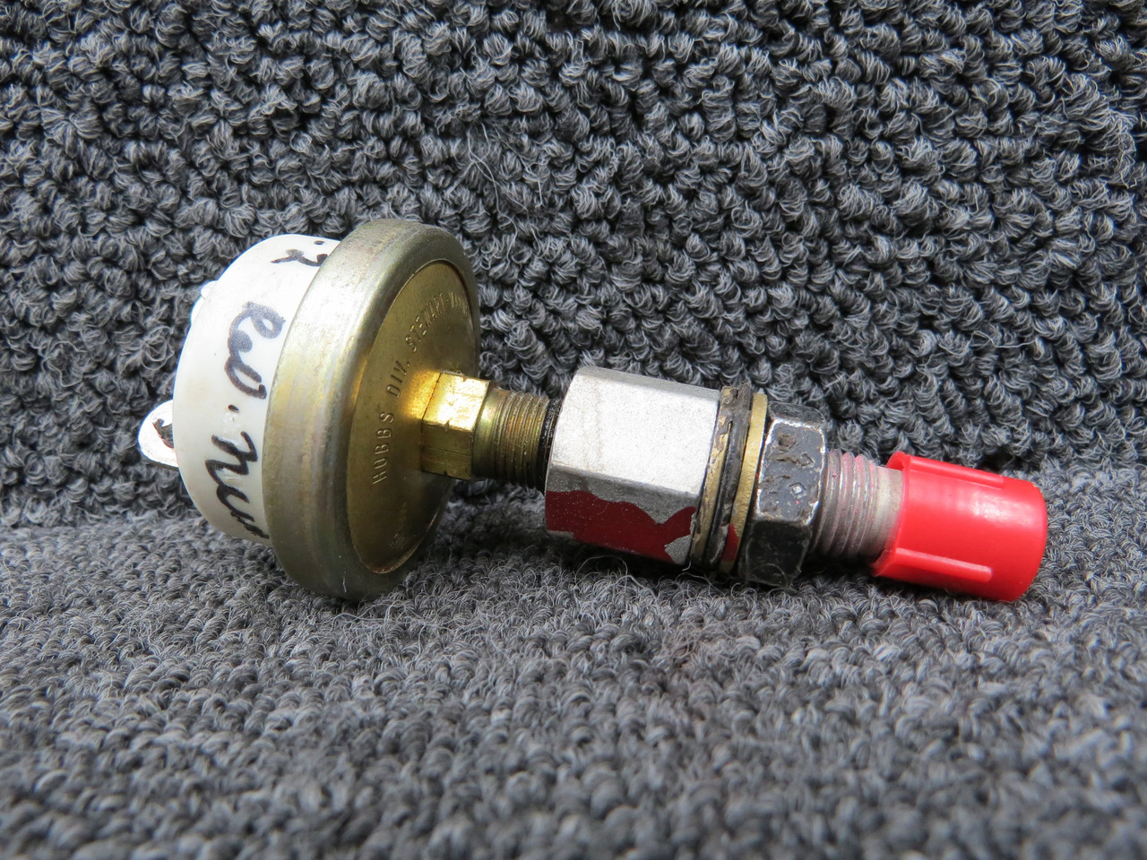 M-4077 (Alt: 84159-002) Hobbs-Stewart Warner Oil Pressure Switch