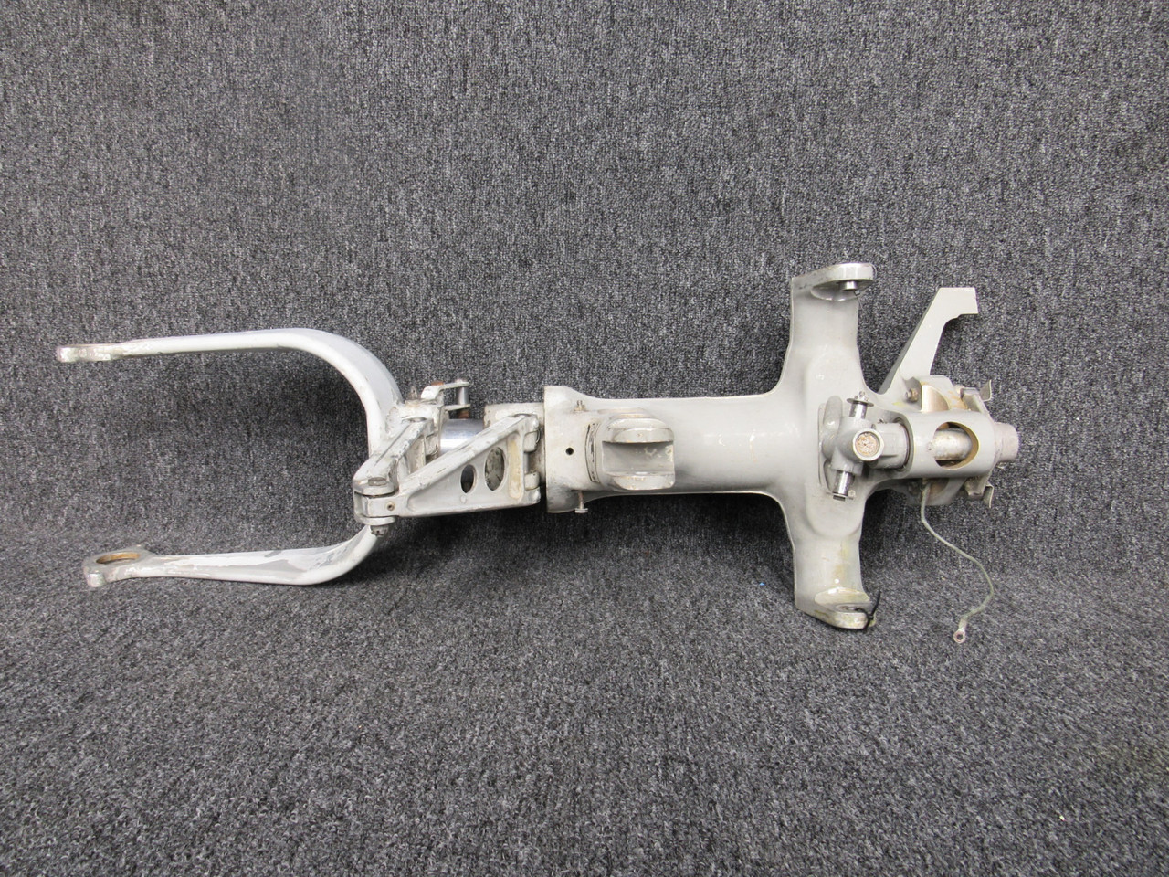 5542000-7 Cessna Citation Nose Landing Gear Assembly For Sale