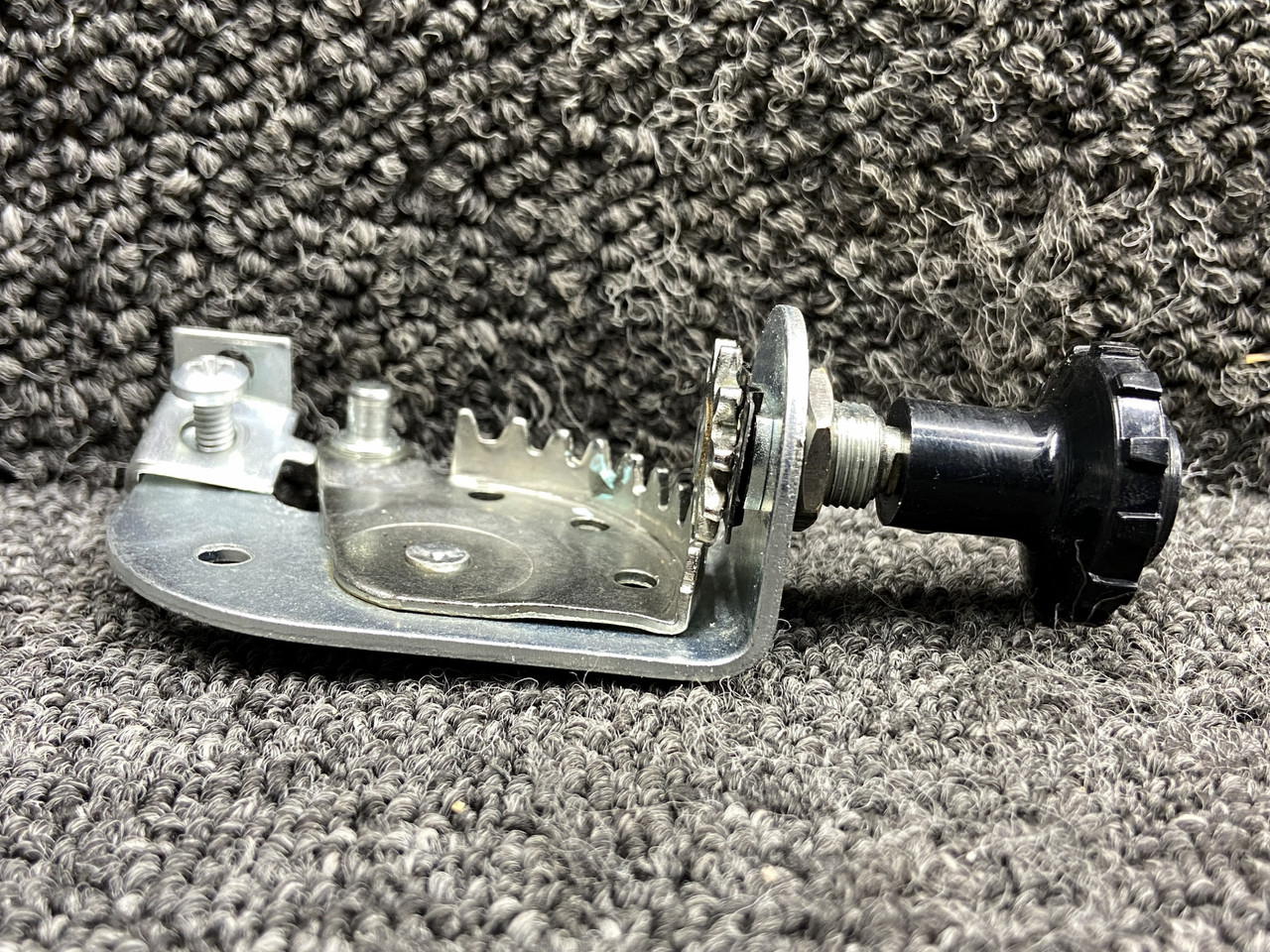 S1226-2 Cessna 182T Cabin Air Adjustment Knob For Sale