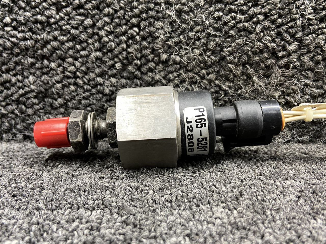 コメント者5/7 P16 P165-5281 (Use PN: P265-5037-1) Lycoming IO-540-AB1A5 Oil Pressure