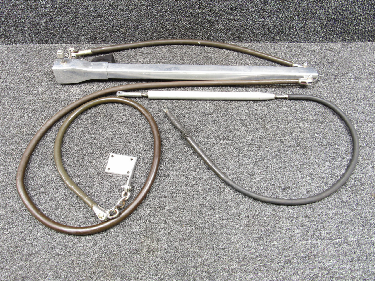 エアライン カート 100-430046-601 Beechcraft KA-200 Main Access Handrail For Sale